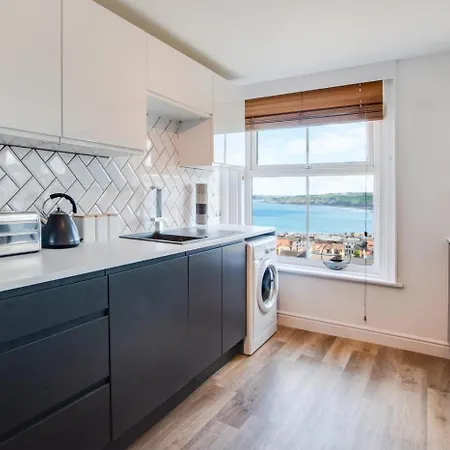 2 Bed In Oc-s201