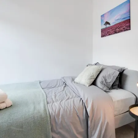 2 Bed In Oc-s201 *